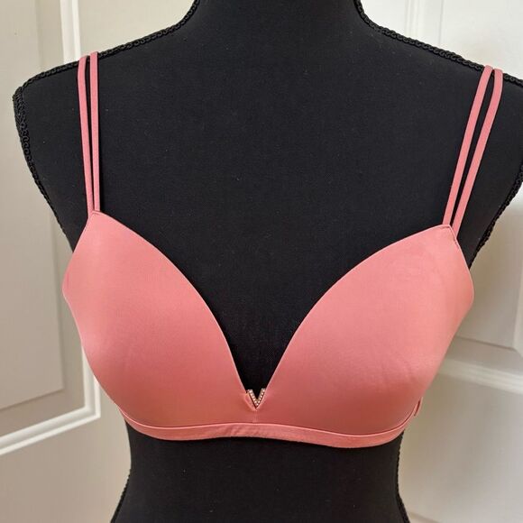 Victoria's Secret Pink Padded No Wire Bra 34B - Picture 1 of 3